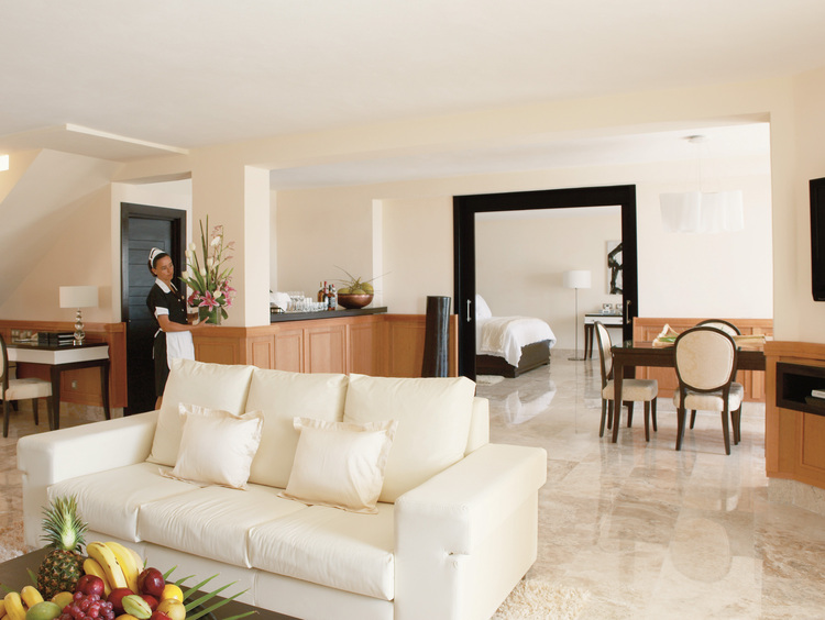 Luxury Hotel Suites In Cancun Mexico Excellence Playa Mujeres