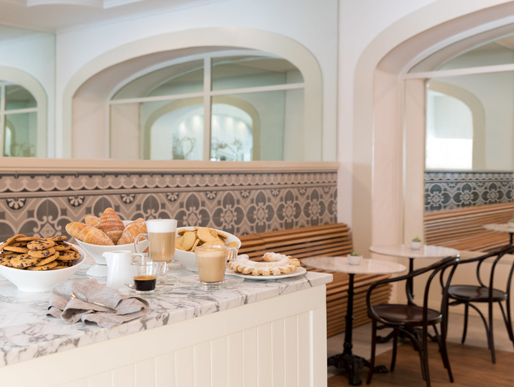 Cancun Resort Coffee Shop