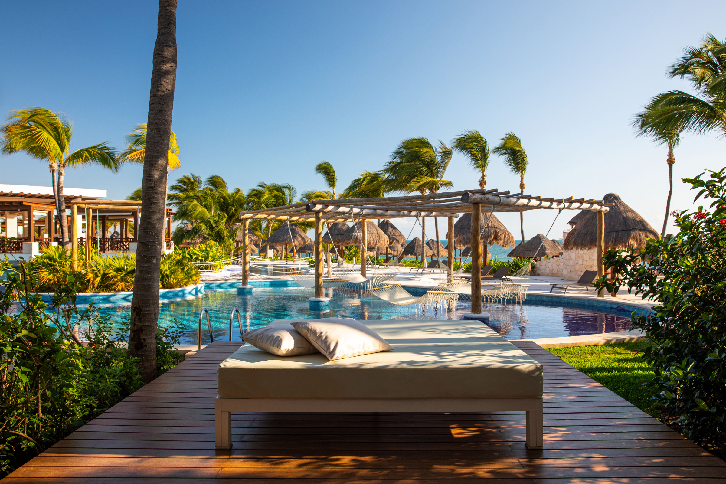 Junior Swim Up Suite Pool View Excellence Club Excellence Playa Mujeres